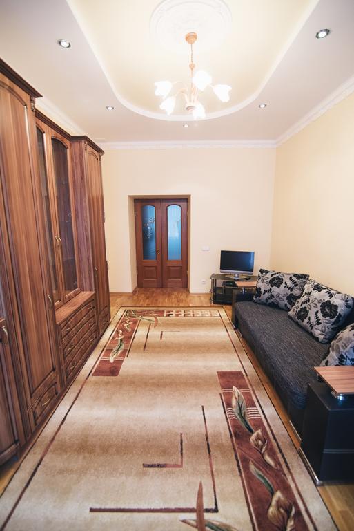 Apartment On Bernarda Meretyna Lviv Kültér fotó