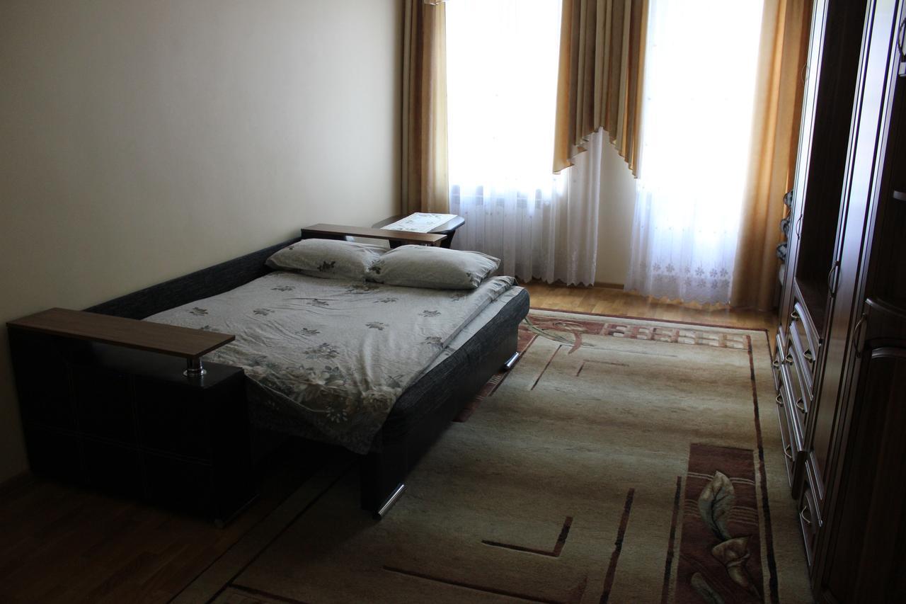 Apartment On Bernarda Meretyna Lviv Kültér fotó